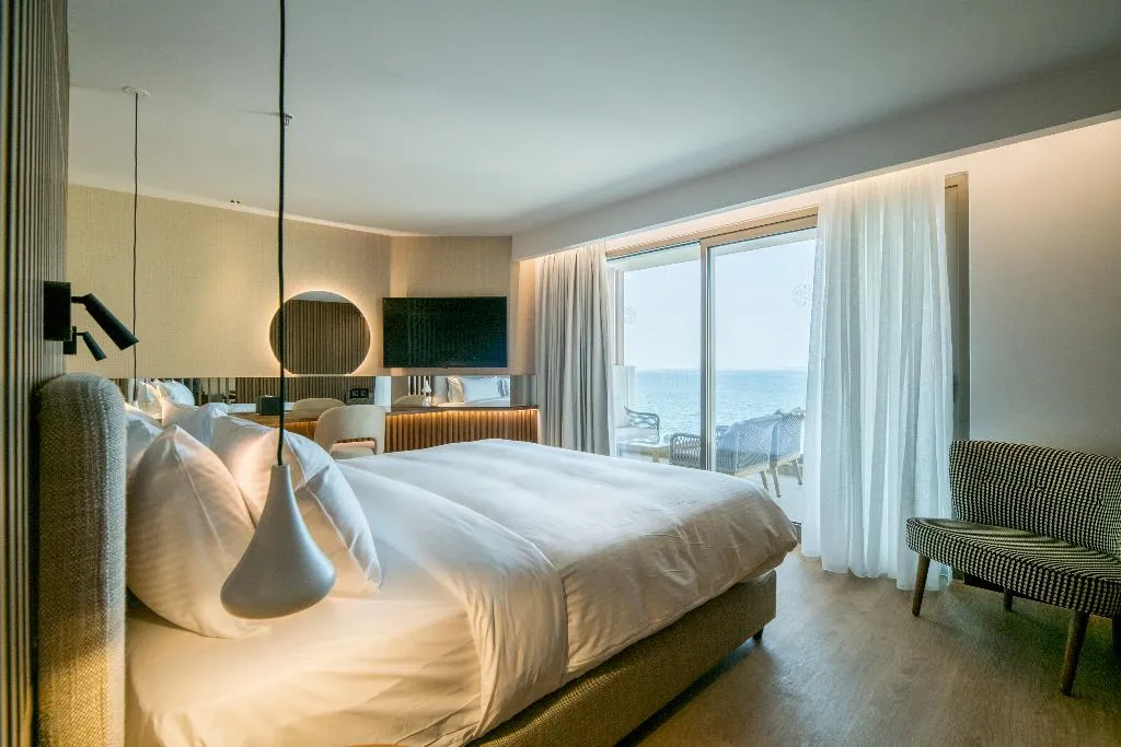 SUITE WITH JACUZZI Room, AKASHA Beach Hotel and Spa, Crete