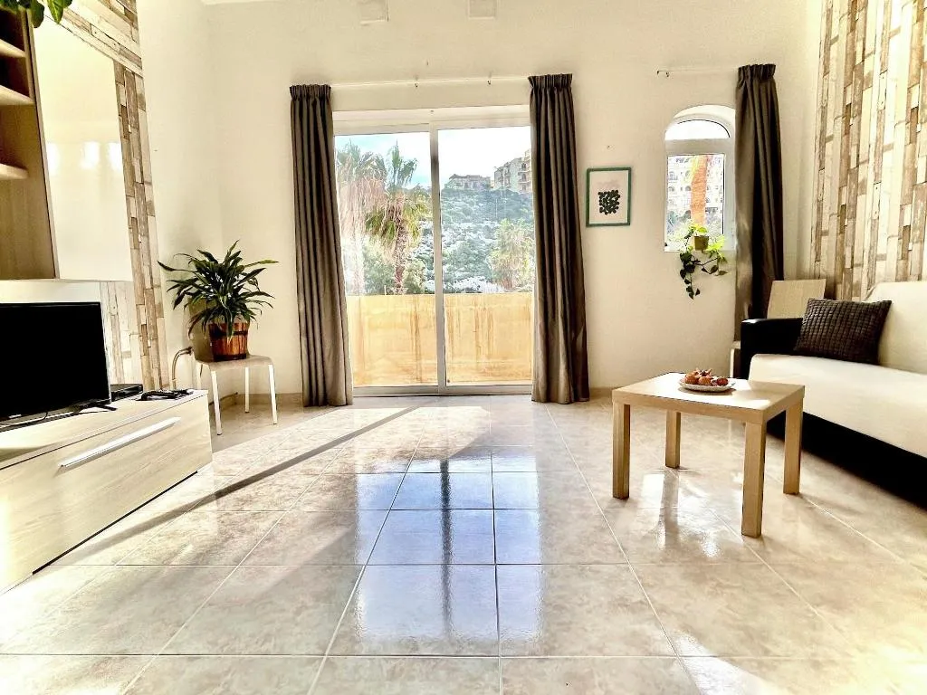 Room, Arzella Apartments, Gozo