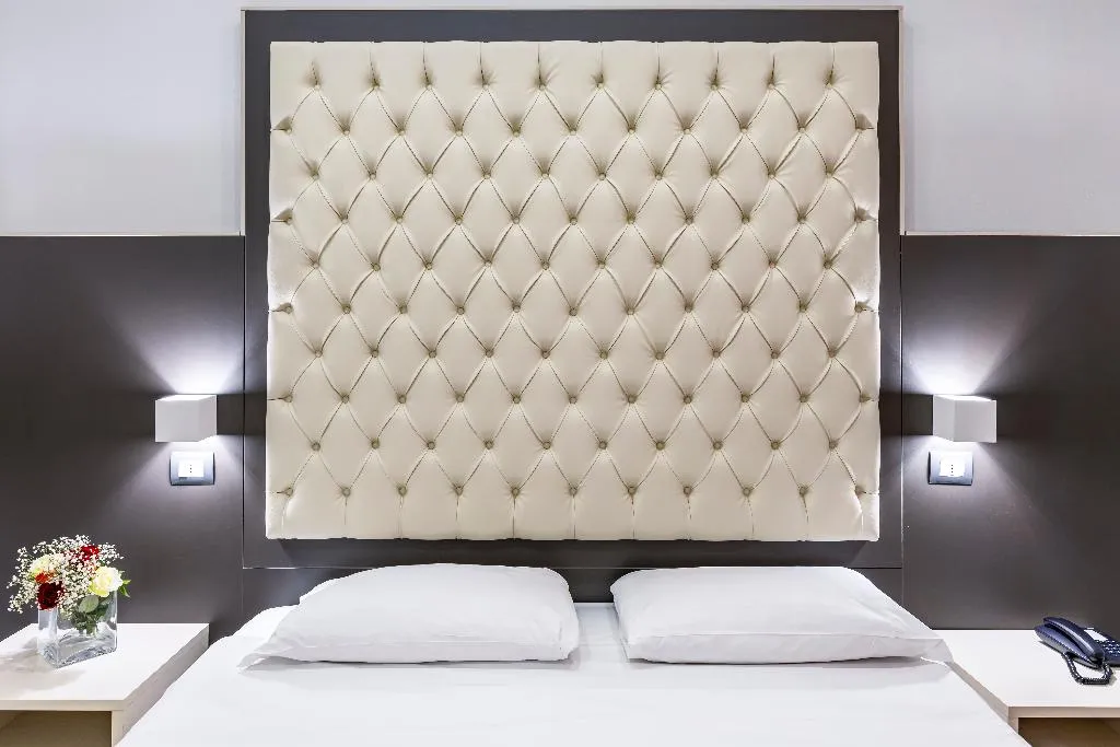 DOUBLE BASIC Room, Hotel Demó, Milan