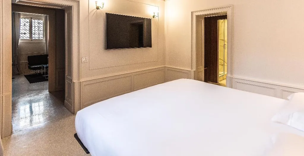 APARTMENT EXECUTIVE Room, Palazzo Paruta, Venice