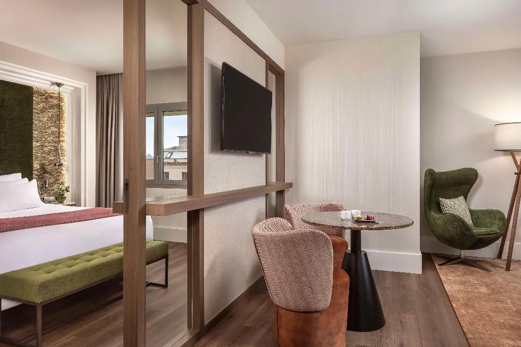 Room, NH Collection Barcelona Gran Hotel Calderón, Barcelona