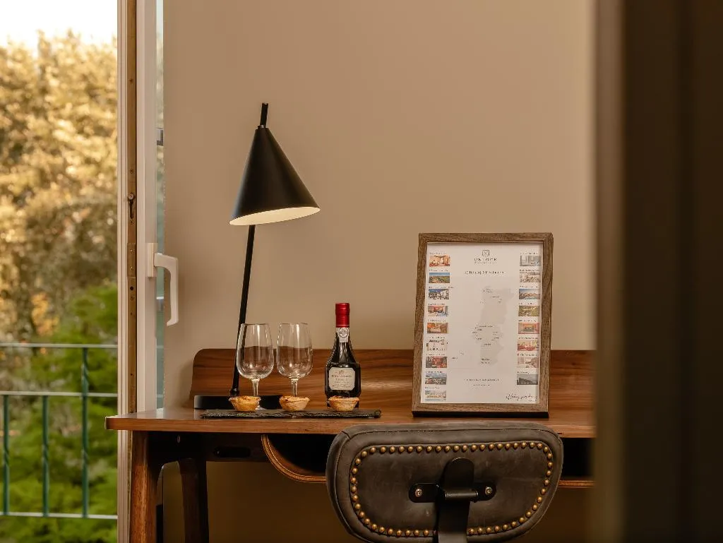 SUITE GARDEN VIEW ONE BEDROOM Room, Forrester Essence Douro Hotel, Porto