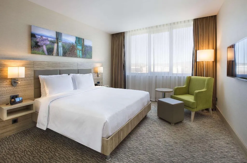JUNIOR SUITE KING SIZE BED Room, Hilton Garden Inn Isparta, Antalya