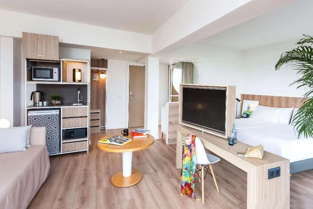 SUITE MOUNTAIN VIEW Room, Innside by Melia Alcudia, Majorca