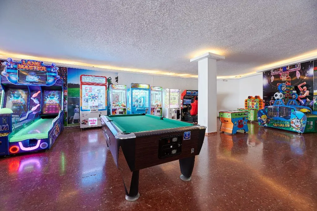 Sports and Entertainment, AluaSun Marbella Park, Costa Del Sol