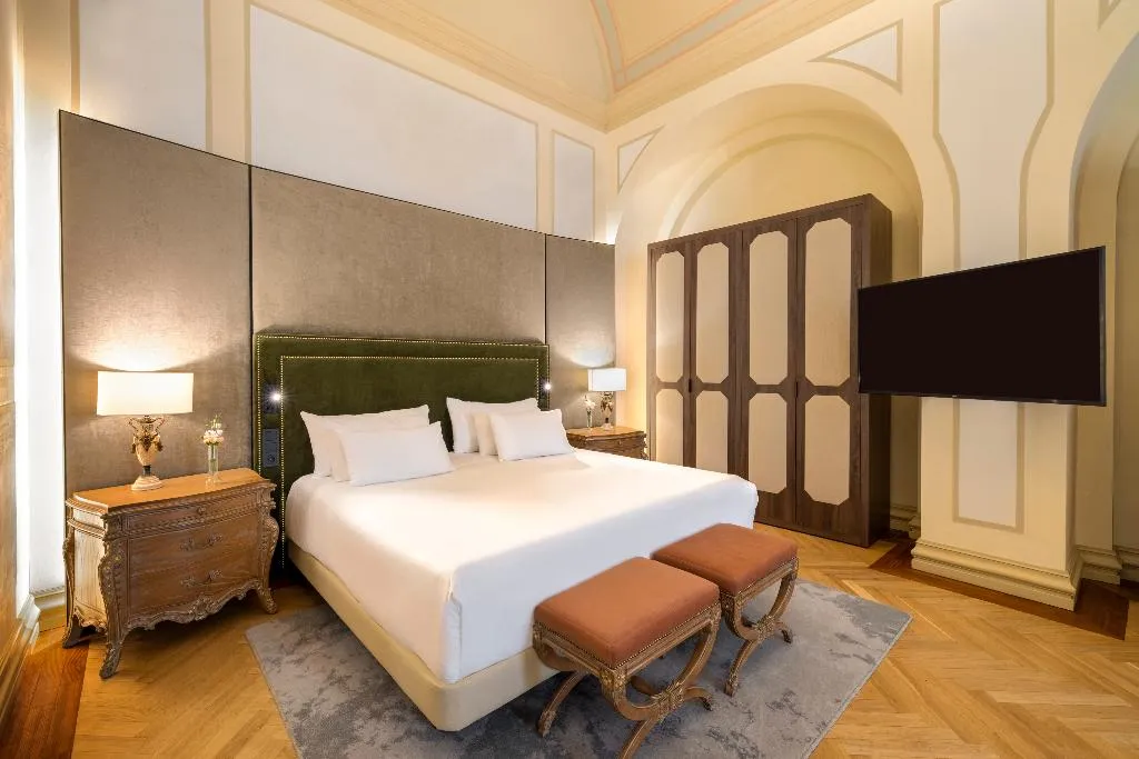 SUITE STANDARD Room, NH Collection Prague Carlo IV, Prague