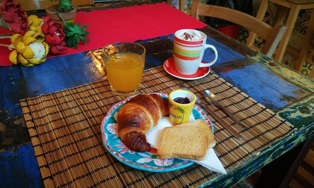 Restaurant, Eco Hostel Floreale, Naples