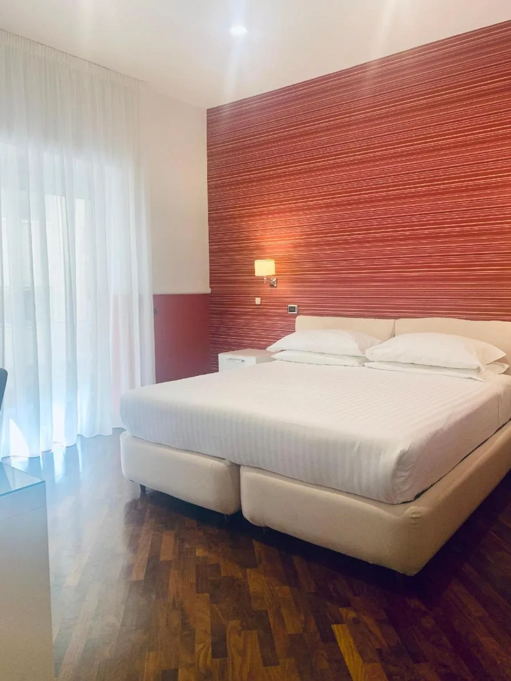 Room, Napoliday, Naples