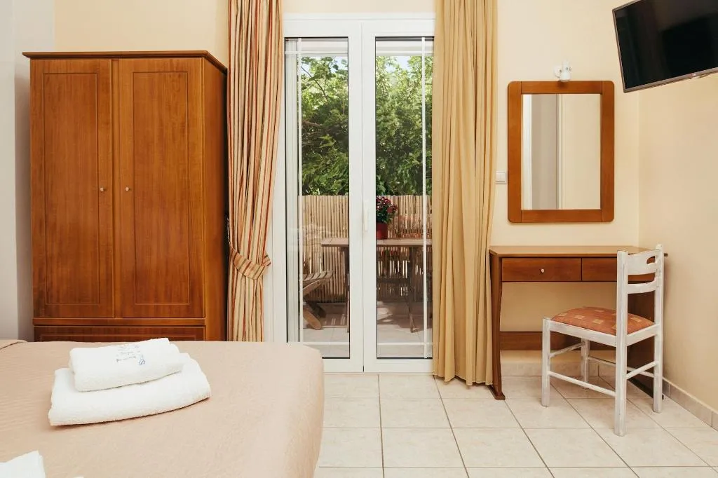 Room, Lithies Studios & Apartments, Zante