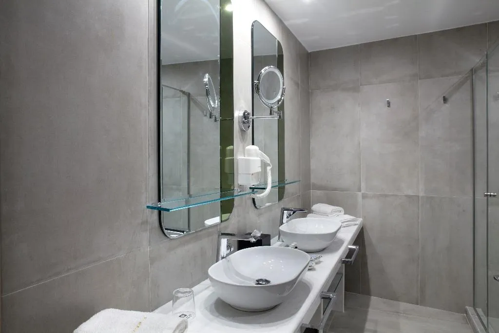 JUNIOR SUITE CITY VIEW Room, ZEUS Essence Wyndham Athens Residence, Athens