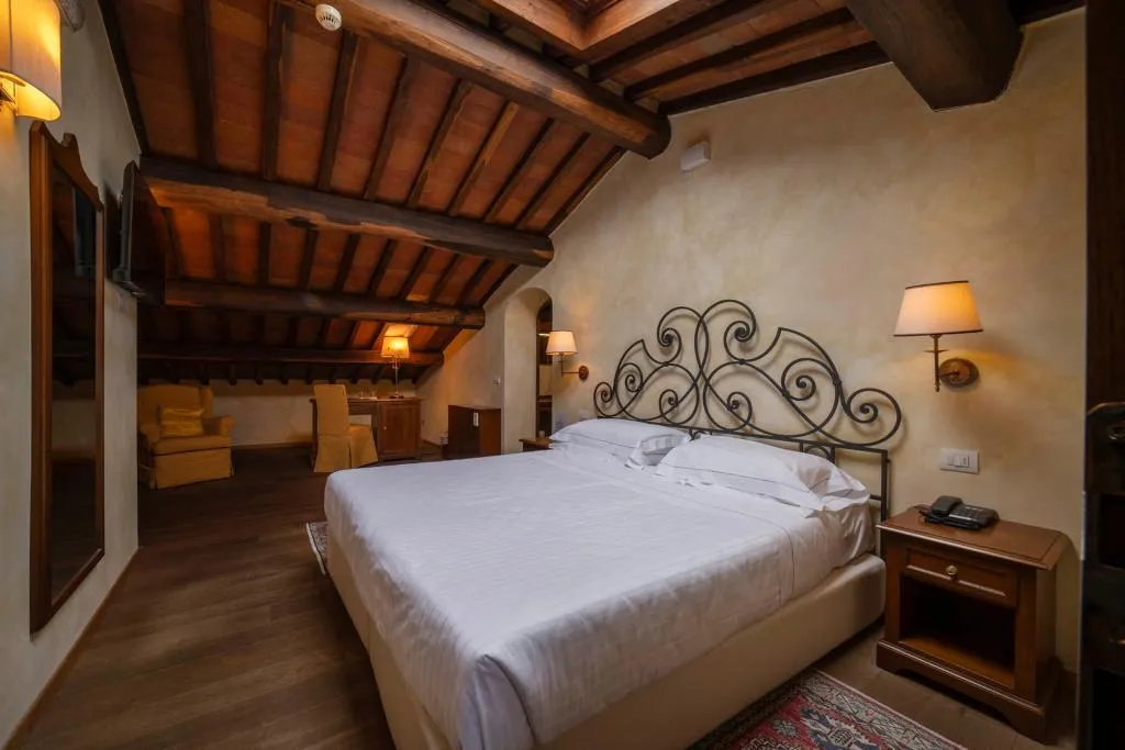JUNIOR SUITE STANDARD Room, Palazzo San Niccolo, Florence