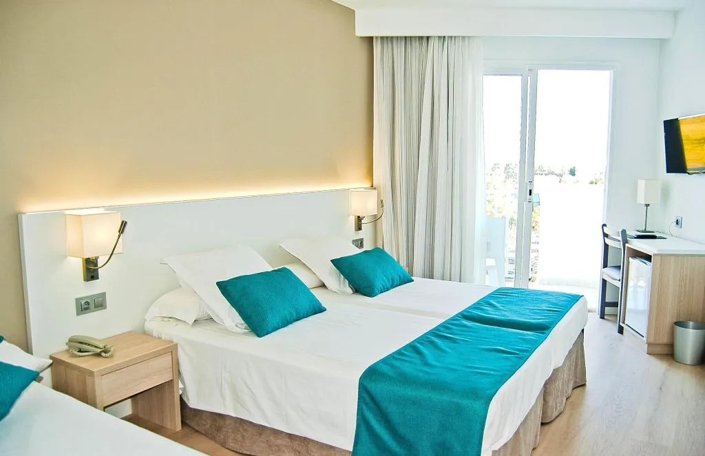 DOUBLE TWO BEDS Room, BQ Delfin Azul, Majorca