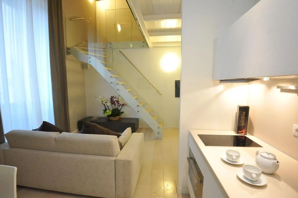 Room, Villa Avellino, Naples