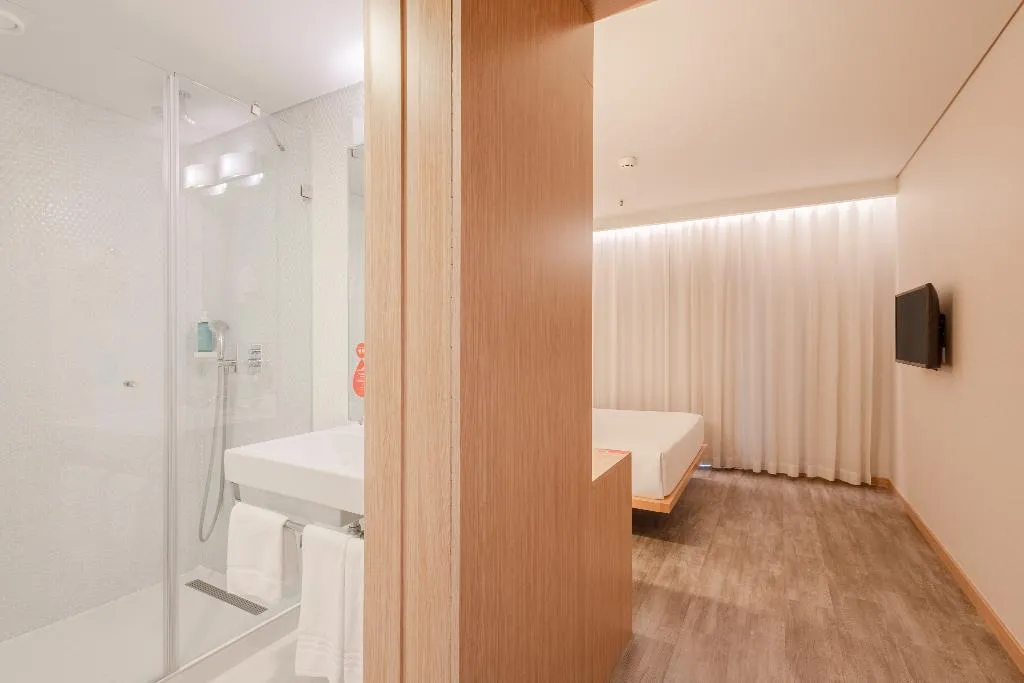 DOUBLE STANDARD Room, Moov Hotel Porto Norte, Porto