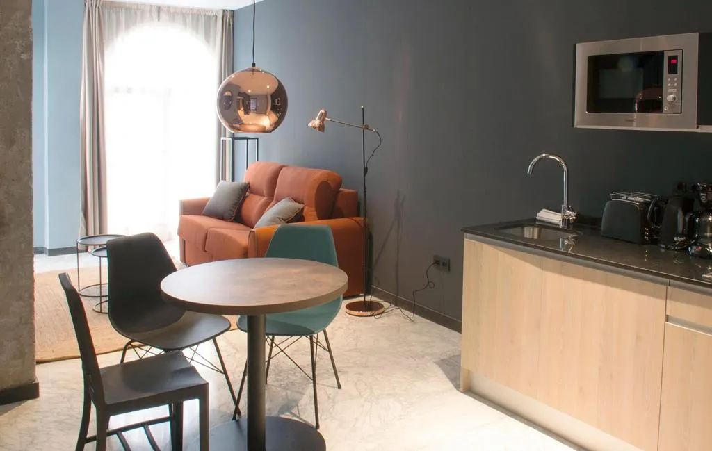 APARTMENT WITH TERRACE Room, Be Mate Málaga Soho, Costa Del Sol