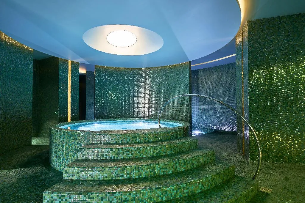 Sports and Entertainment, Savoy Palace The Leading Hotels of the World, Madeira