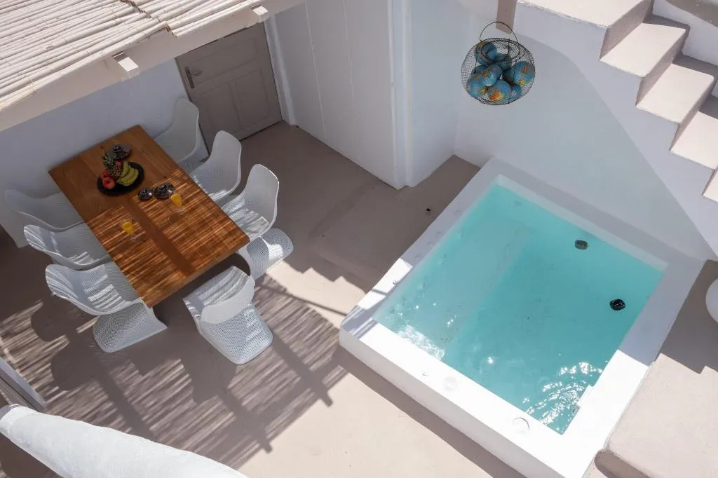Room, Globe Suites, Santorini