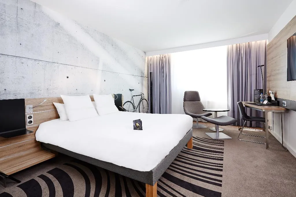 DOUBLE EXECUTIVE Room, Novotel Krakow City West, Krakow