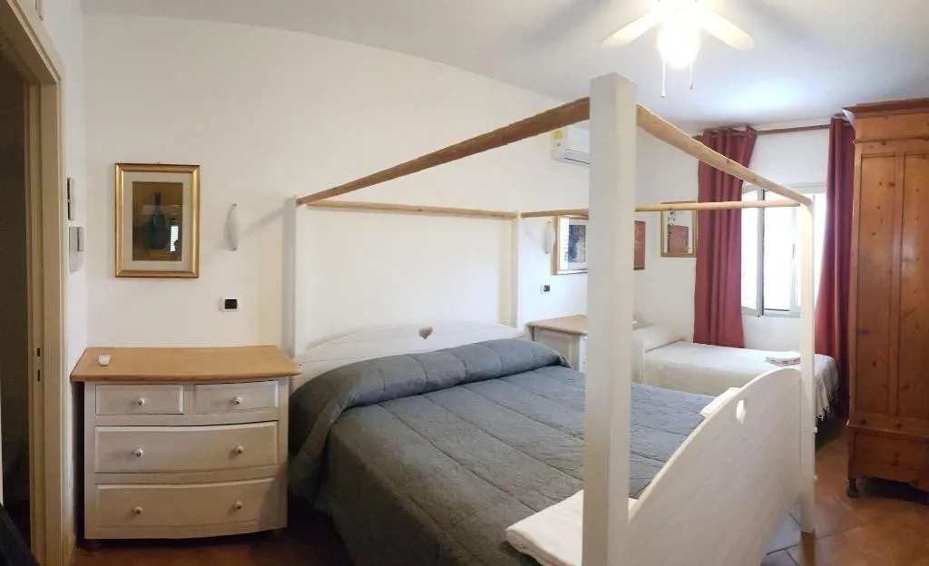 Room, B&B Casa Derosas, Olbia