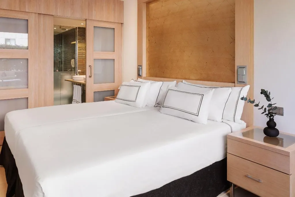Double or Twin WITH TERRACE Room, Melia Sevilla, Seville