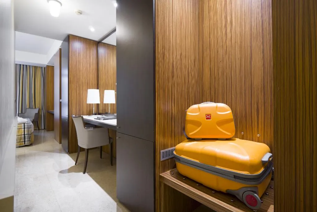 DOUBLE DELUXE Room, Carrobbio, Milan