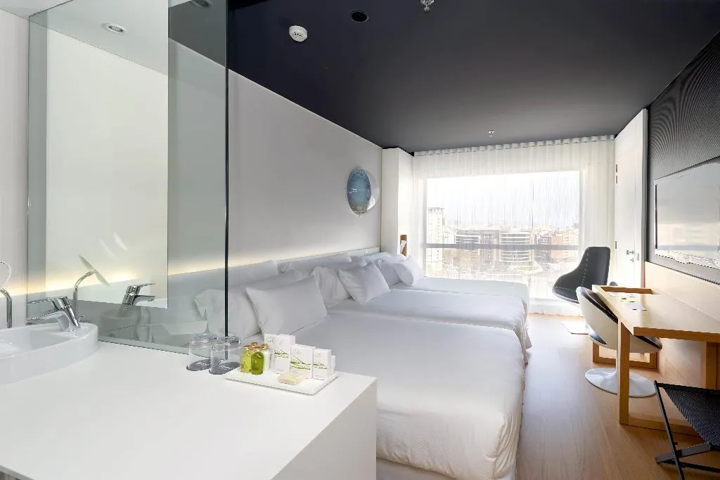 Double or Twin DELUXE Room, Barcelo Sants, Barcelona