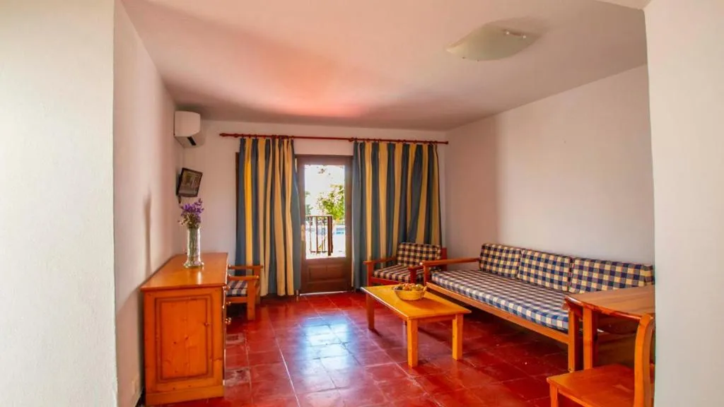 APARTMENT ONE BEDROOM Room, Apartamentos Sol y Mar, Menorca