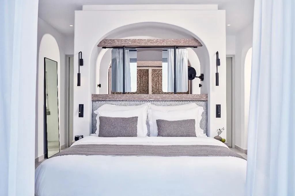 VILLA WITH PRIVATE POOL Room, Canaves  Epitome, Santorini