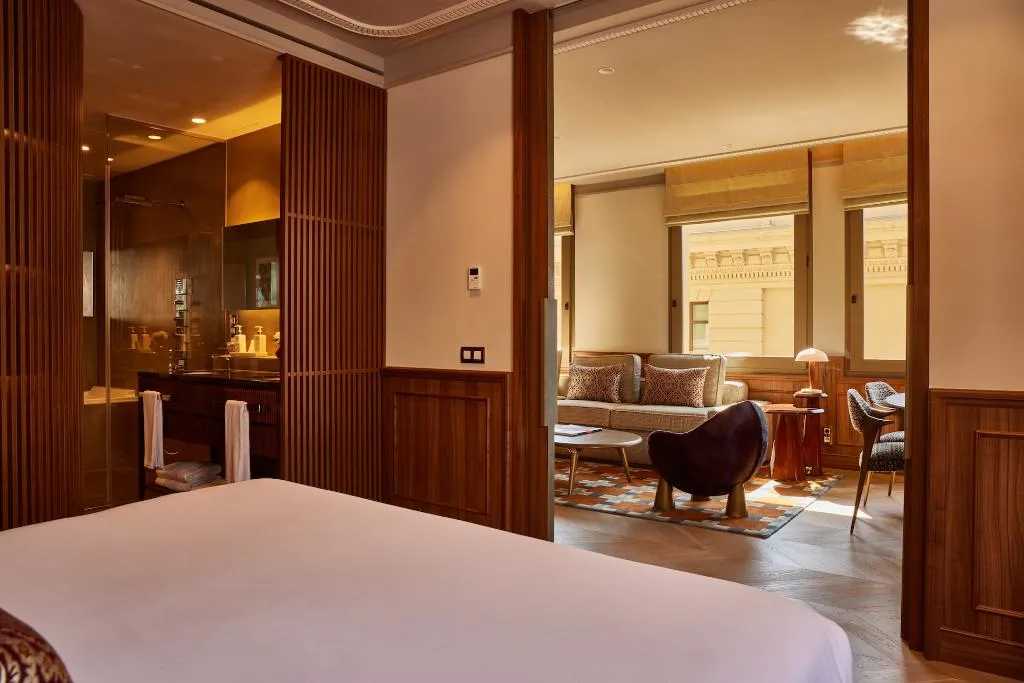 SUITE TWO BEDROOMS Room, Grand Hotel Central, Barcelona