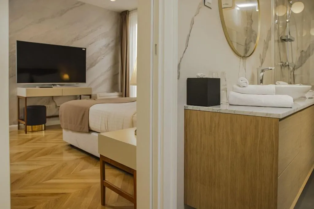 Room, Armerun Heritage Hotel & Residences, Split
