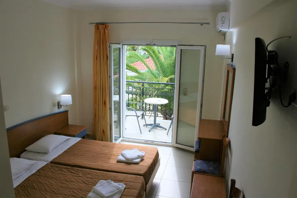 Room, Metaxa, Zante