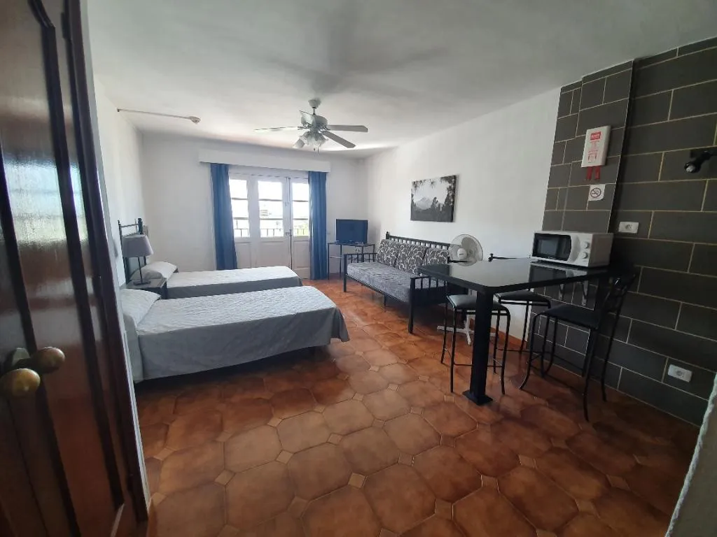 APARTMENT TWO BEDROOMS Room, Pueblo Torviscas, Tenerife