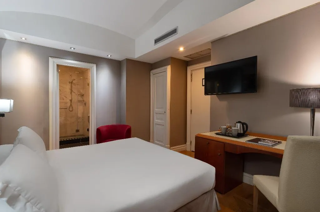 DOUBLE ECONOMY Room, Hotel Principe Torlonia, Rome