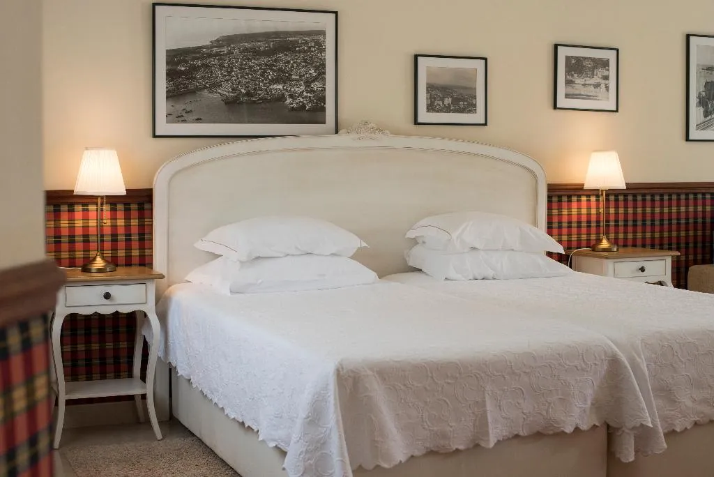JUNIOR SUITE STANDARD Room, The Charm of Cascais, Lisbon