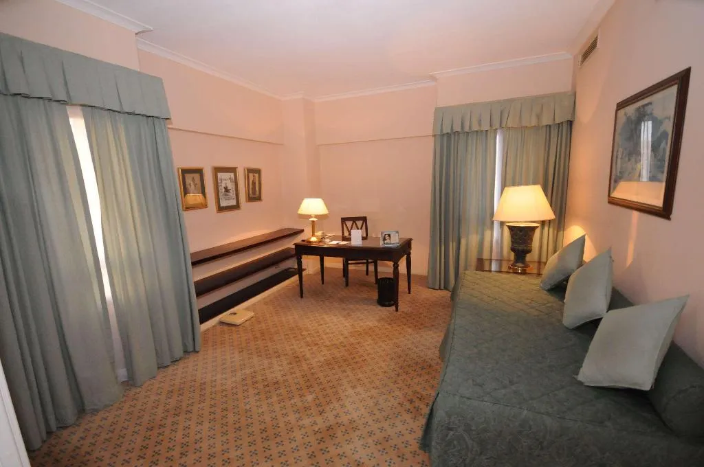 Room, Cairo World Trade Center Hotel & Residences, Cairo