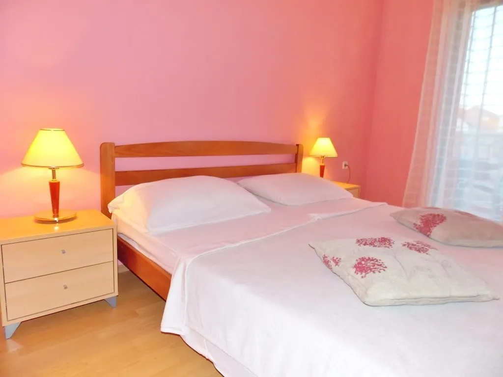 APARTMENT CAPACITY 3 ONE BEDROOM Room, Bakmaz Apartment, Split