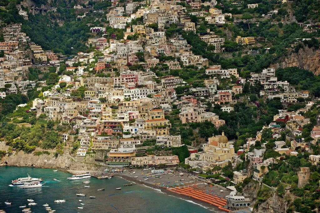 General view, Casa Albertina, Naples