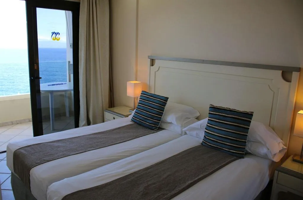 Room, Pearly Grey Ocean Club Apartments & Suites, Tenerife