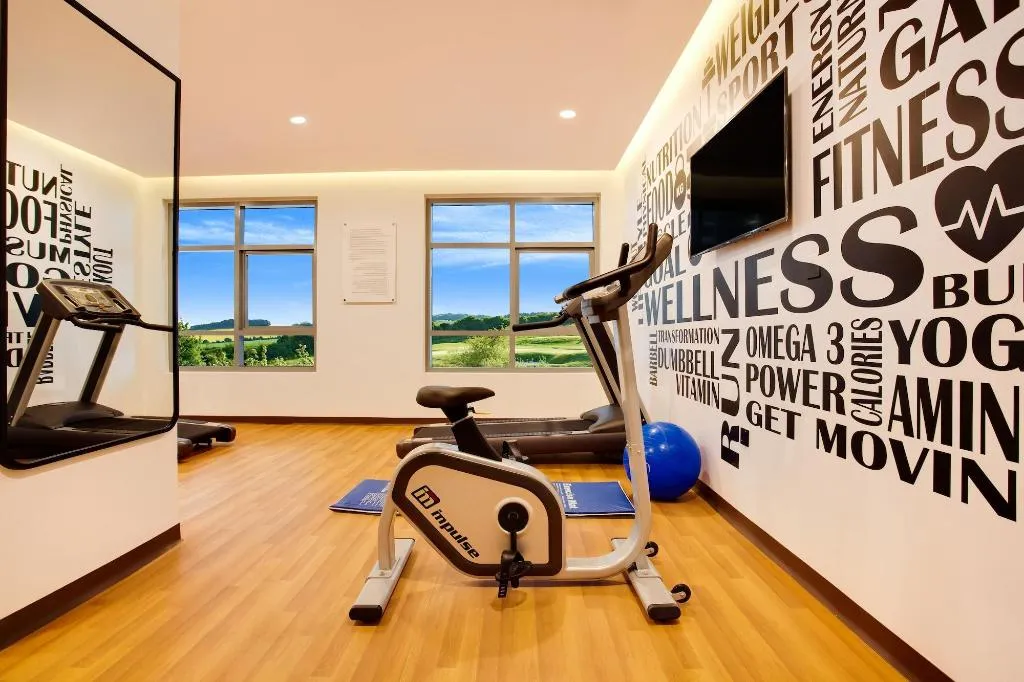 Sports and Entertainment, Lemon Tree Hotel Jumeirah, Dubai, Dubai