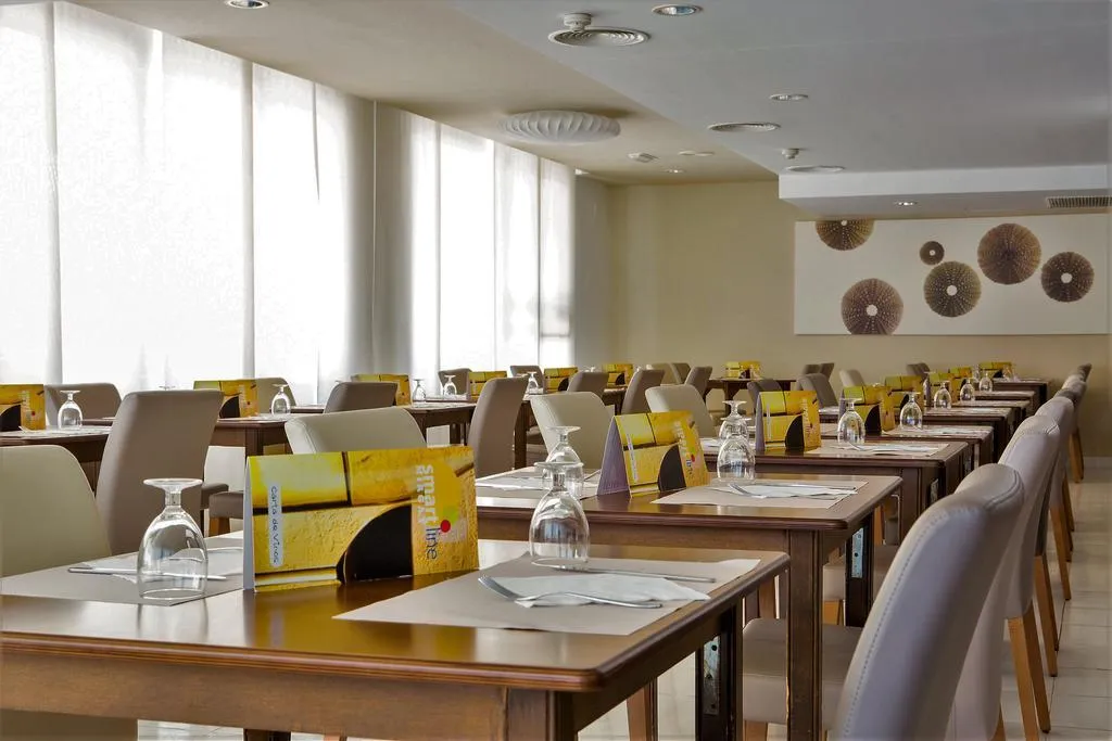 Restaurant, Hotel Brisa Marina, Majorca