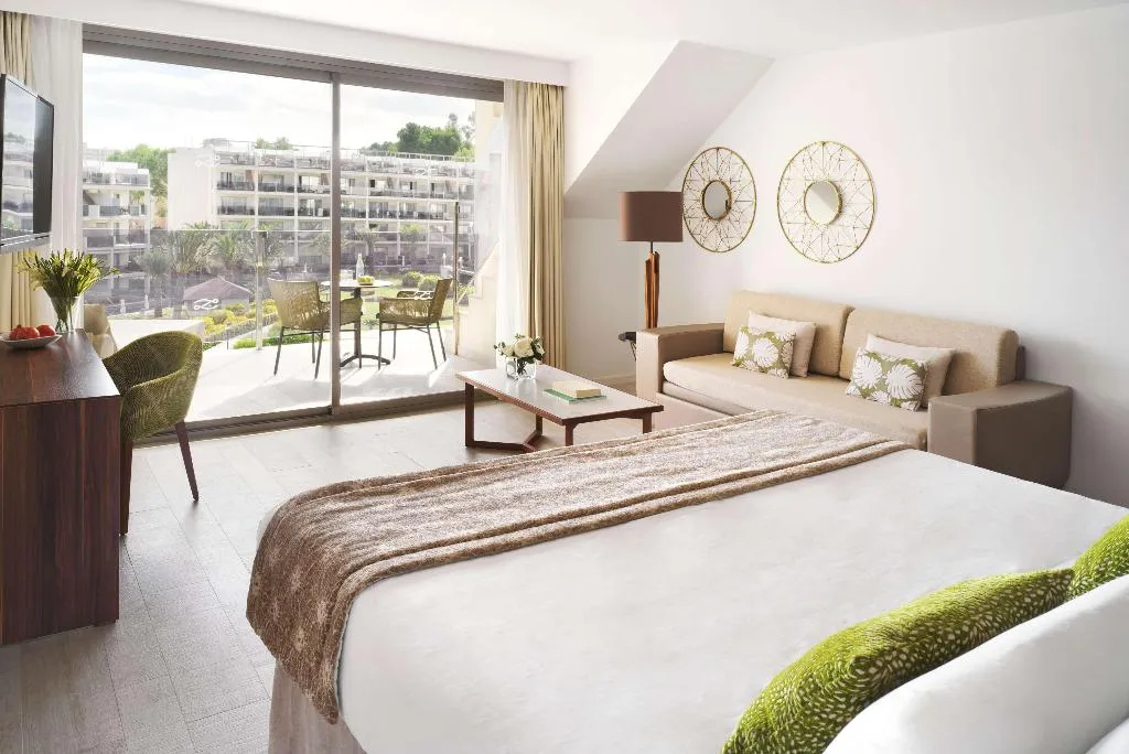 Room, Zafiro Palace Palmanova, Majorca