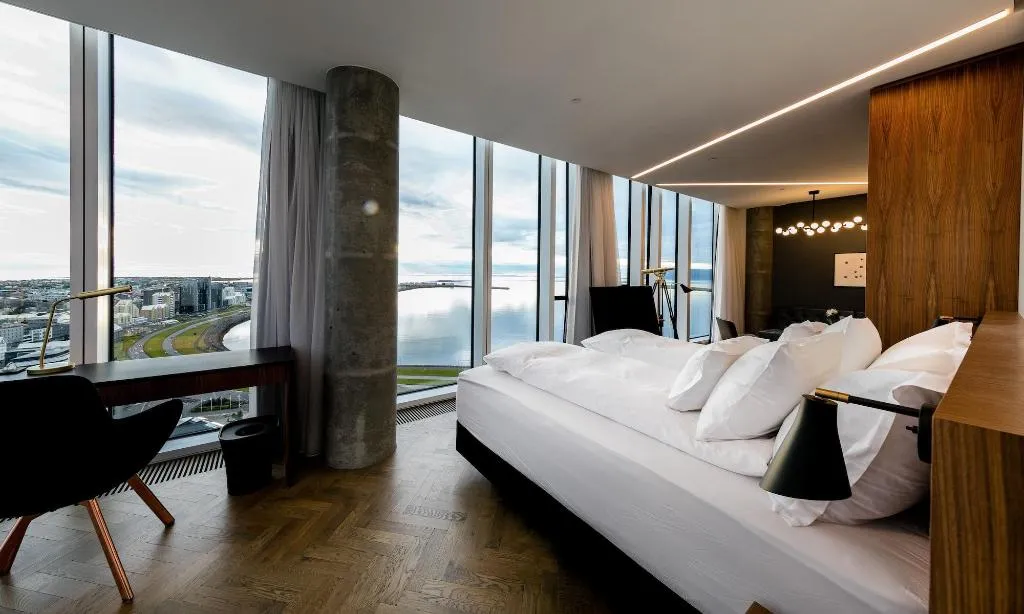 Room, Tower Suites Reykjavik, Reykjavik