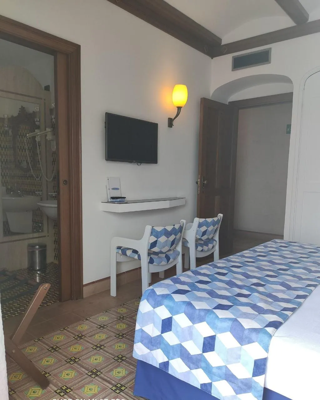 Room, Taverna Del Capitano, Naples