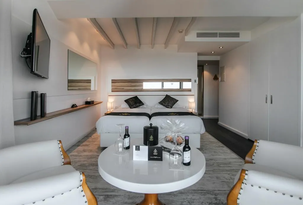 SINGLE DELUXE SEA VIEW Room, The Ciao Stelio Deluxe Hotel, Cyprus