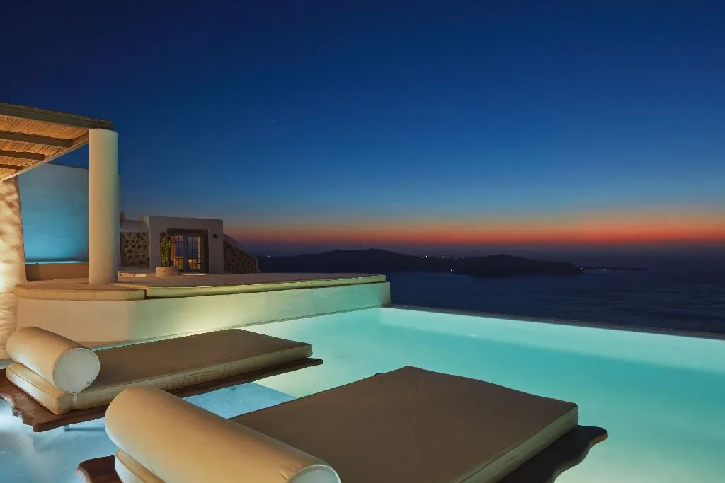 VILLA TWO BEDROOMS WITH PRIVATE POOL Room, Astra Suites, Santorini