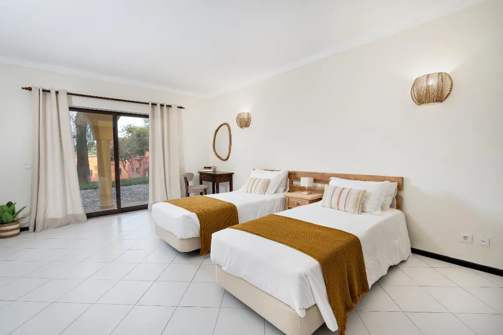 APARTMENT THREE BEDROOMS Room, Colina Village, Algarve