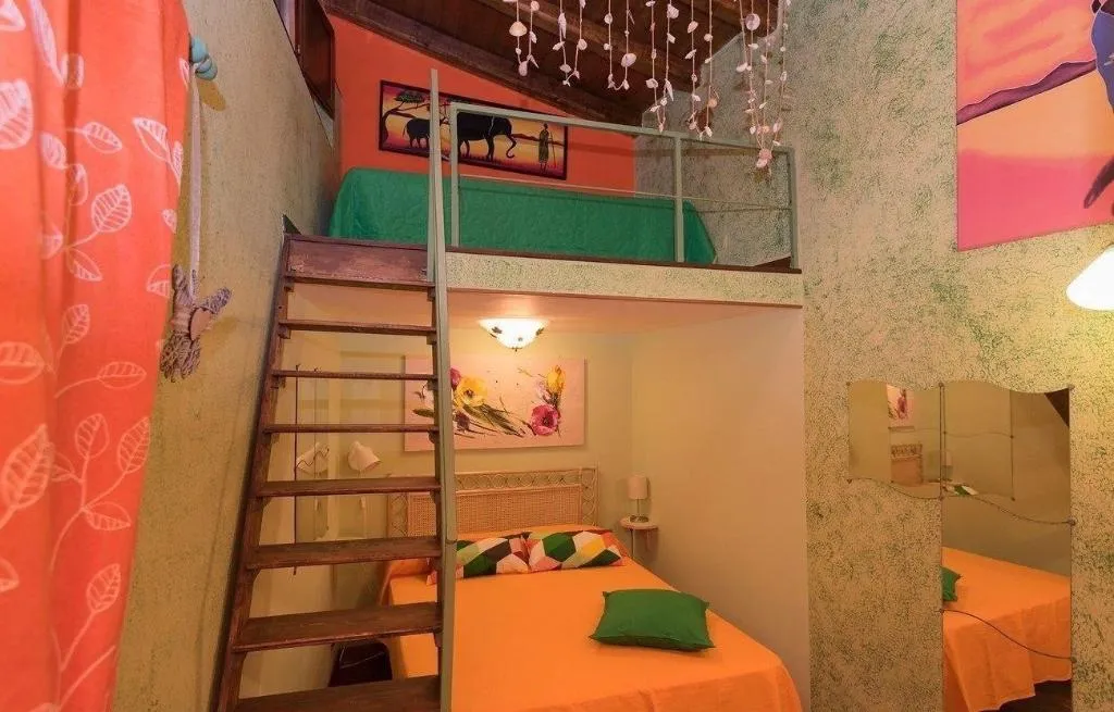 Room, B B Il Nascondiglio Di Esta A, Catania