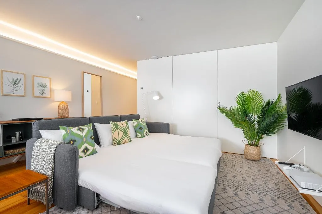 VILLA WITH PRIVATE POOL Room, Canto De Luz, Porto