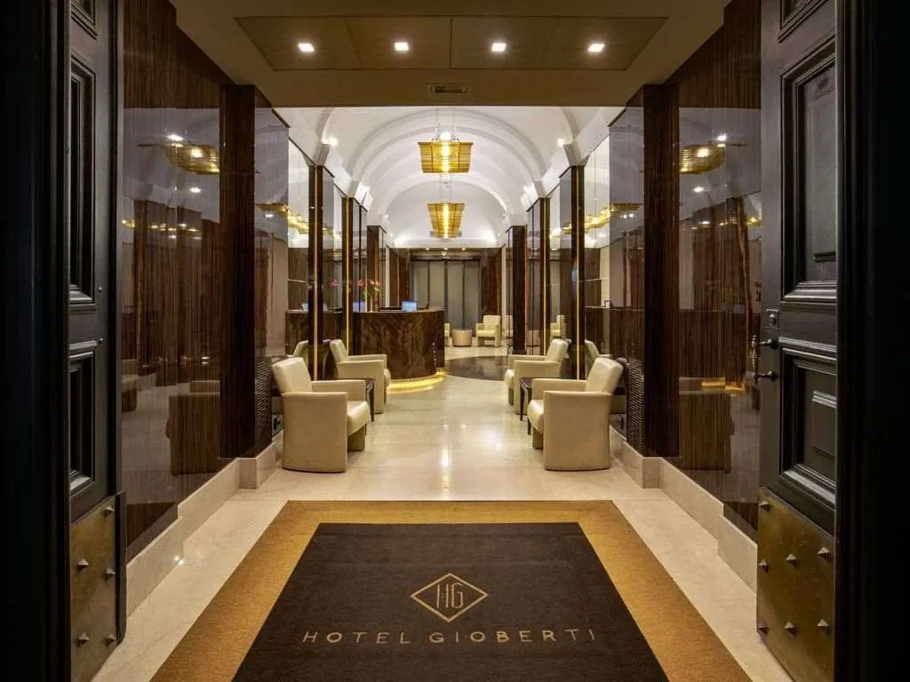Lobby, Gioberti, Rome