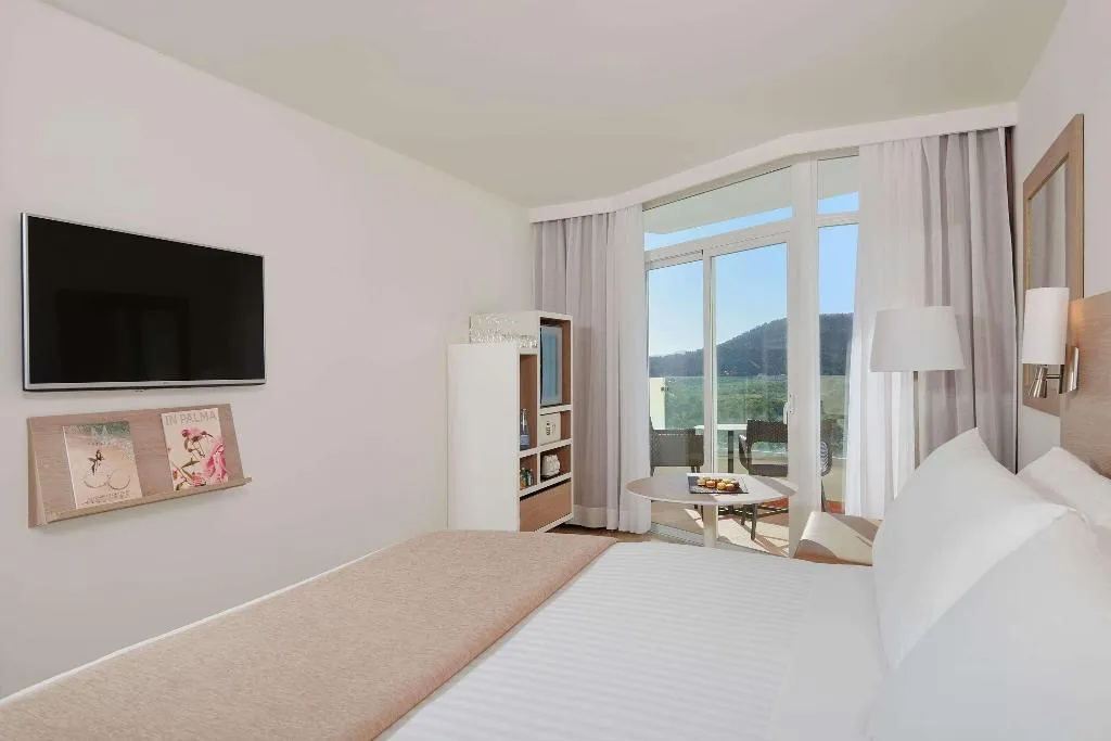 DOUBLE STANDARD Room, Melia Calvia Beach, Majorca